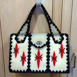 🖤Vintage 60's Plastic Purse Stitched with yarn and Embroidery